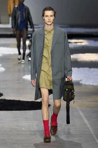 Look 53